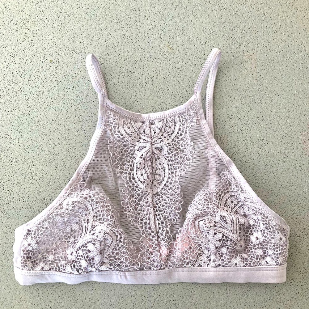 NWT SET OF TWO Victoria’s Secret high neck bralettes - Picture 4 of 9